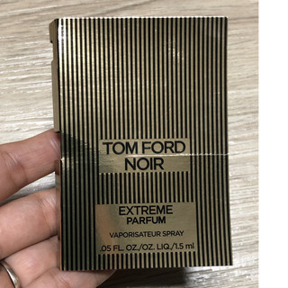   CÓ BILL US  Sample mẫu thử Vial nước hoa chính hãng TOMFORD Tom Ford Noir Extreme Parfum 1.5ml 