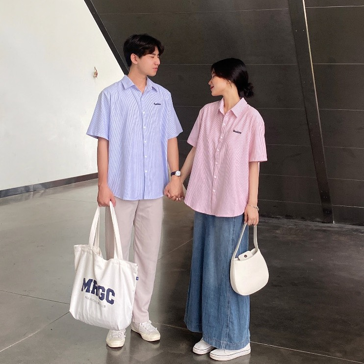 Áo sơ mi tay ngắn thêu "REALITY"