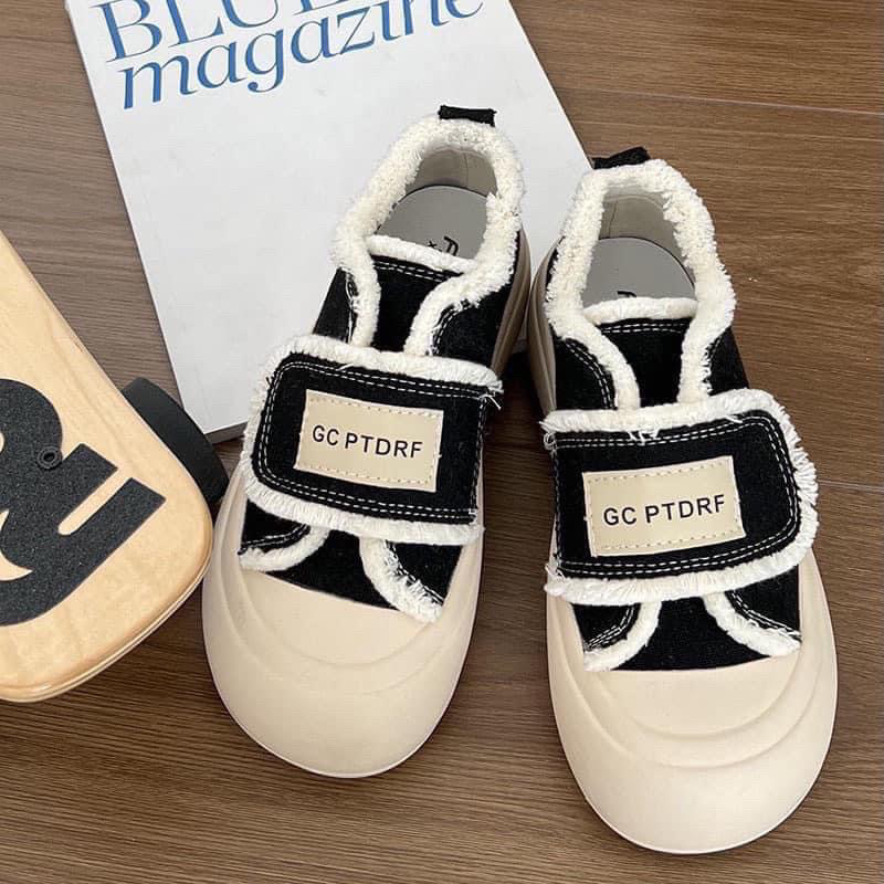 Giày Lười Slipon Quai Dán Canvans  Thời Trang Phong Cách