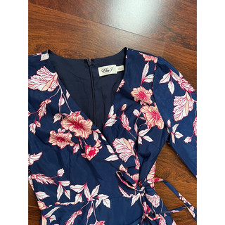 Đầm hoa đắp chéo Eliza J size 6US