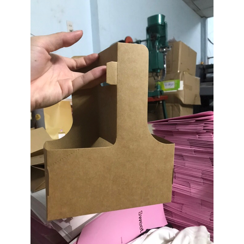 Túi giấy 2 ngăn đựng hoa và đồ uống, dùng làm quà tặng, có thể ghép thành 4 ngăn, có kèm lót đáy