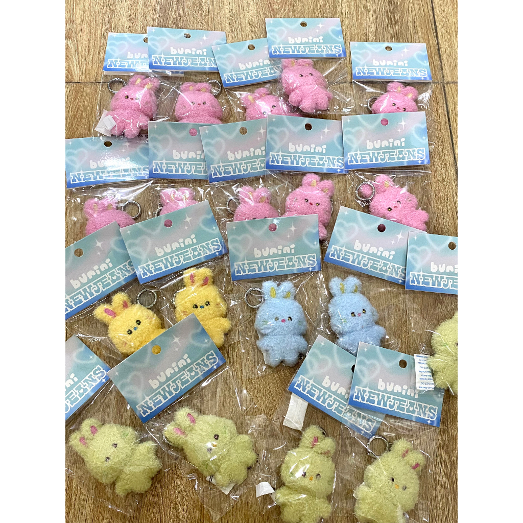 Móc khoá keyring thỏ NewJeans