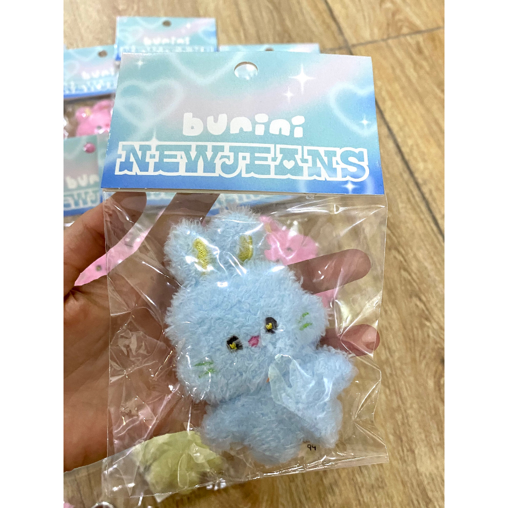 Móc khoá keyring thỏ NewJeans