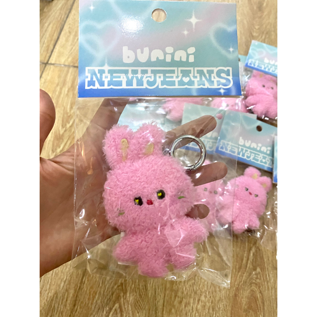Móc khoá keyring thỏ NewJeans