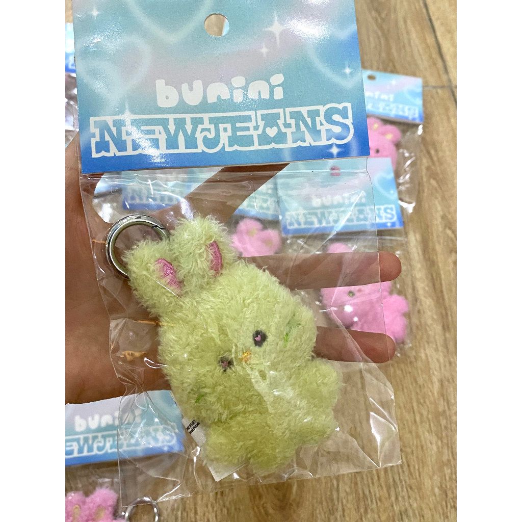 Móc khoá keyring thỏ NewJeans