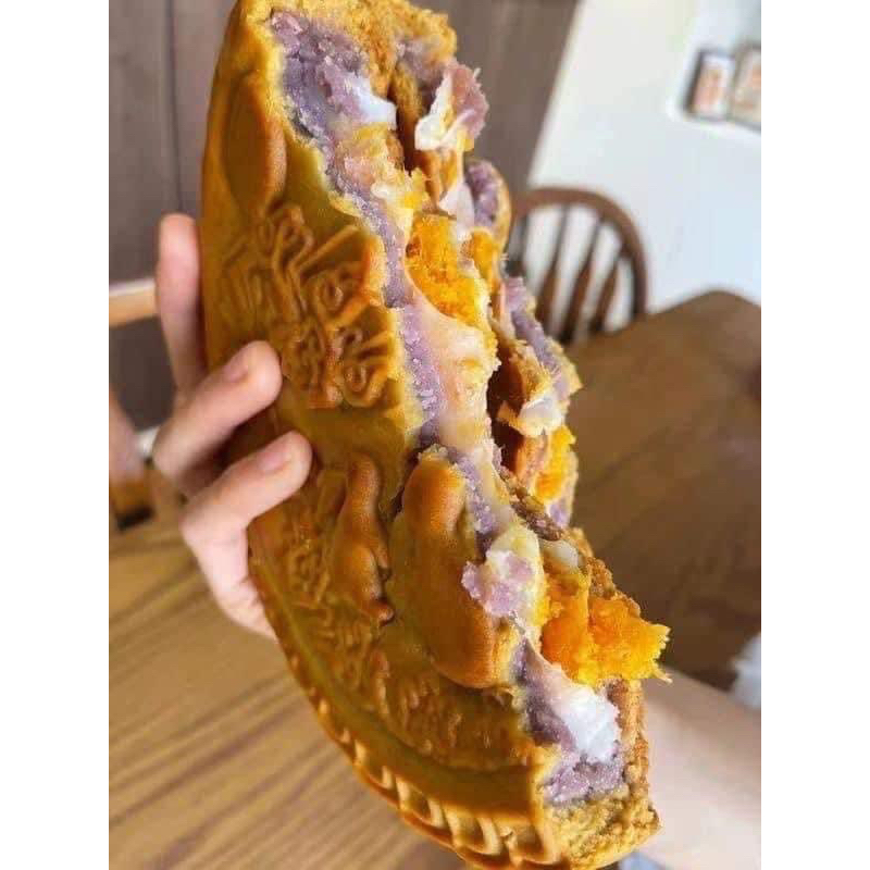 Bánh Nướng Khoai Môn Trứng Muối