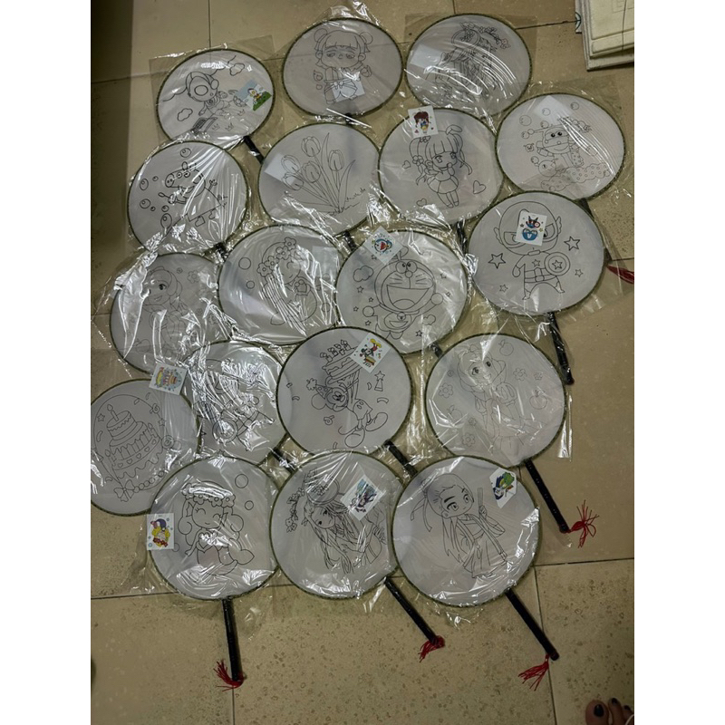 Tranh quạt tô màu