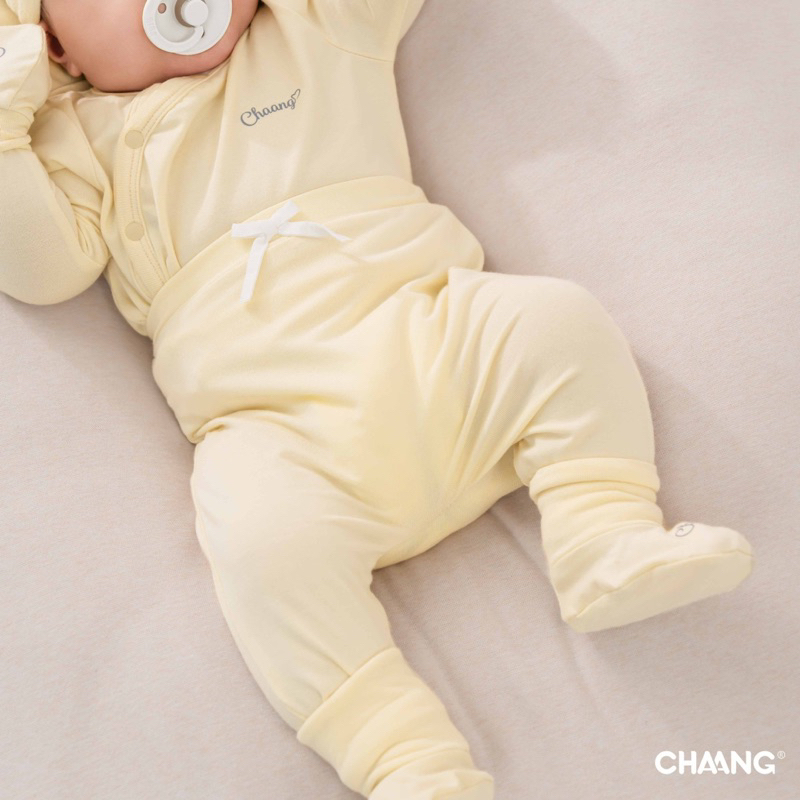 Chaang set bao tay bao chân cho bé sơ sinh Treasure AW2023D08