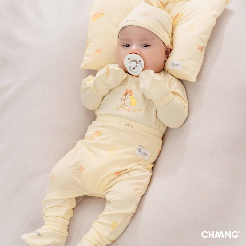 Chaang set bao tay bao chân cho bé sơ sinh Treasure AW2023D08