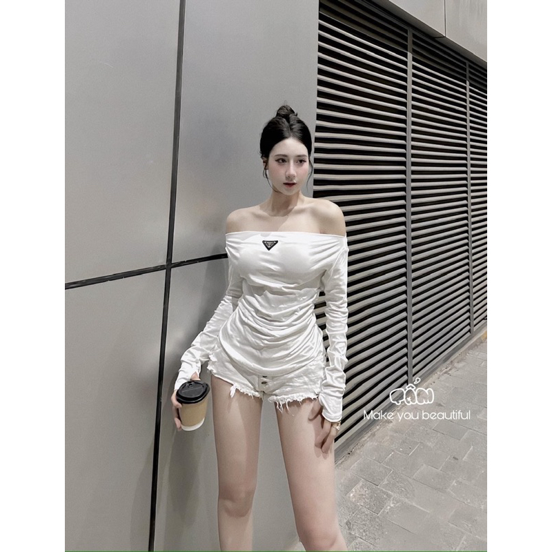 Áo thun tag tam giác ngực hàng loại 1