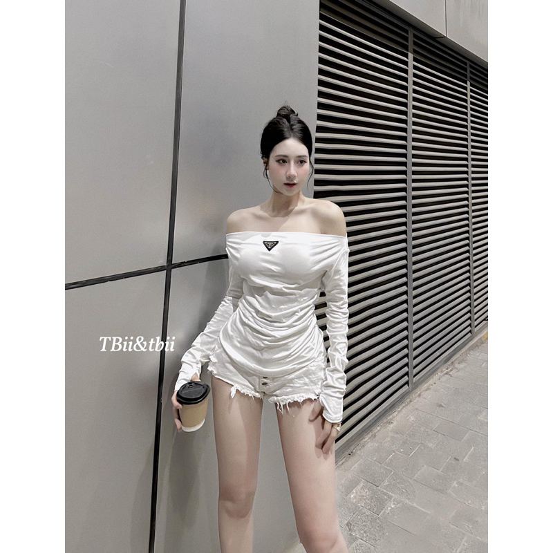 Áo thun tag tam giác ngực hàng loại 1