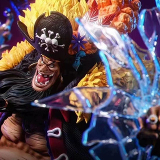 Mô hình Râu đen siêu chất - mô hình one piece