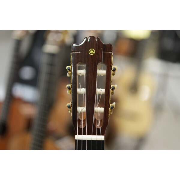 GUITAR CLASSIC Yamaha C400 - Tặng kèm bao chính hãng