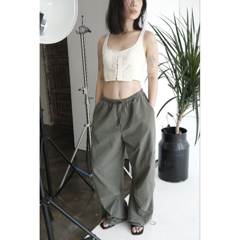 OLALASTUDIO Quần dù rêu dài form rộng - Parachute Pants