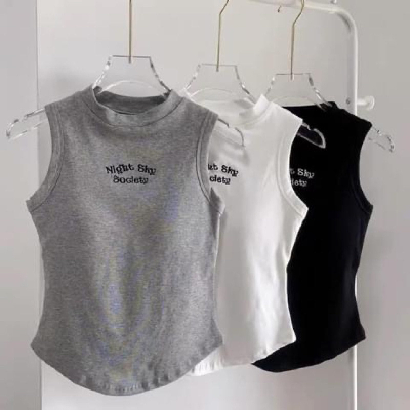 Áo bra sát nách cổ cao chữ thêu Sky phong cách trẻ trung kèm đệm mút