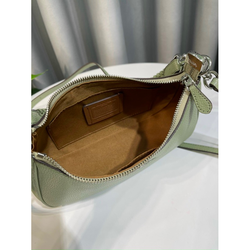 Túi Coach Teri Shoulder bag màu xanh bơ