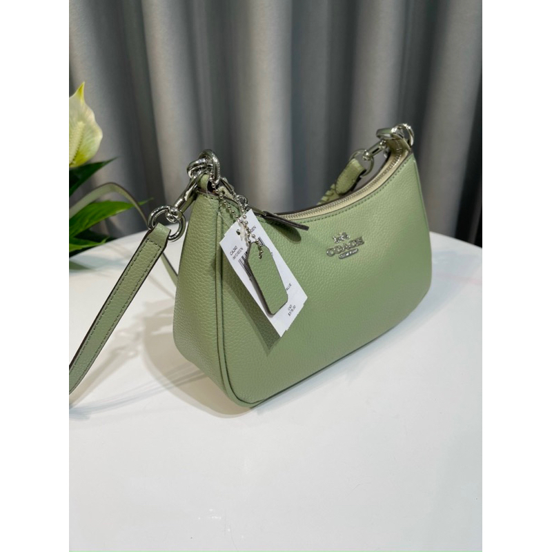 Túi Coach Teri Shoulder bag màu xanh bơ