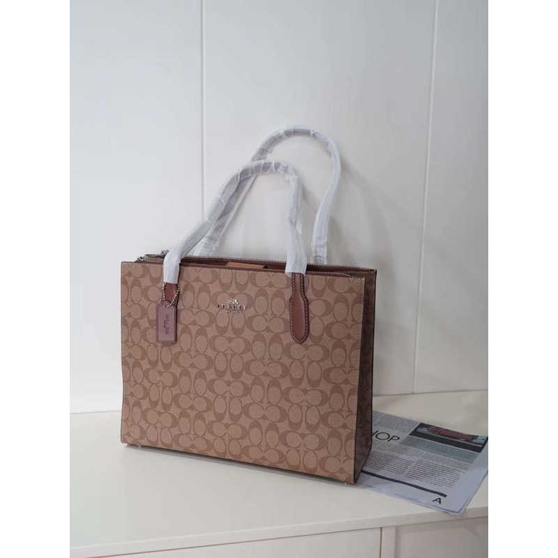 Túi công sở Coach NiNa Carryall Tote đơn giản sang trọng