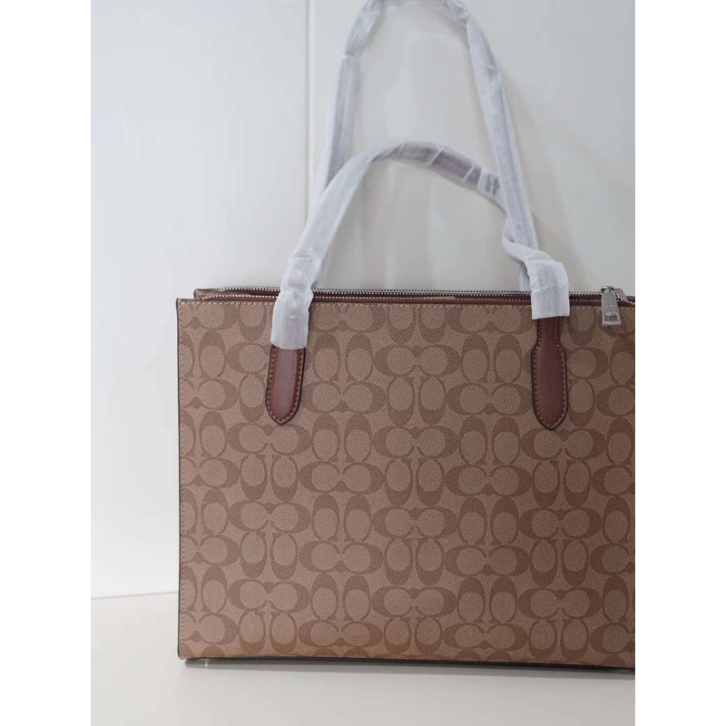 Túi công sở Coach NiNa Carryall Tote đơn giản sang trọng