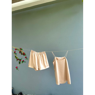 Áo hai dây lụa dáng suông basic