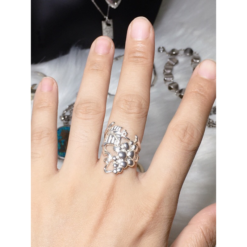 Nhẫn bạc đúc hình chùm nho