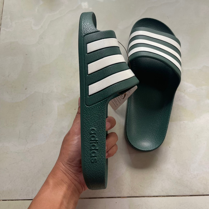 Dép Đúc Adidas Adilette Aqua Quai Ngang