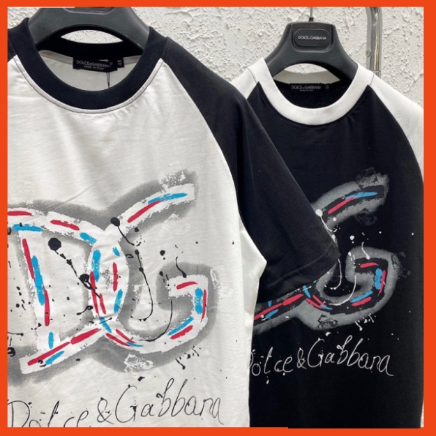 Áo phông nam nữ Dolce in chữ DG vảy sơn loang màu phối tay raglan đen trắng. Áo thun nam nữ unisex form rộng hot 2023