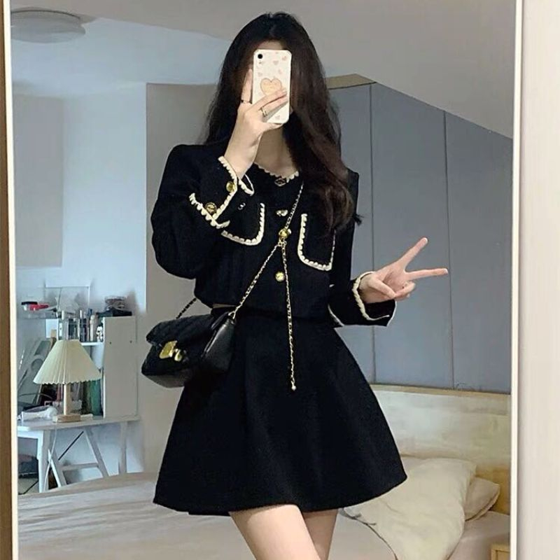 Set áo khoác nhung dài tay phối viền ren tiểu thư kèm chân váy ngắn xếp ly trẻ trung