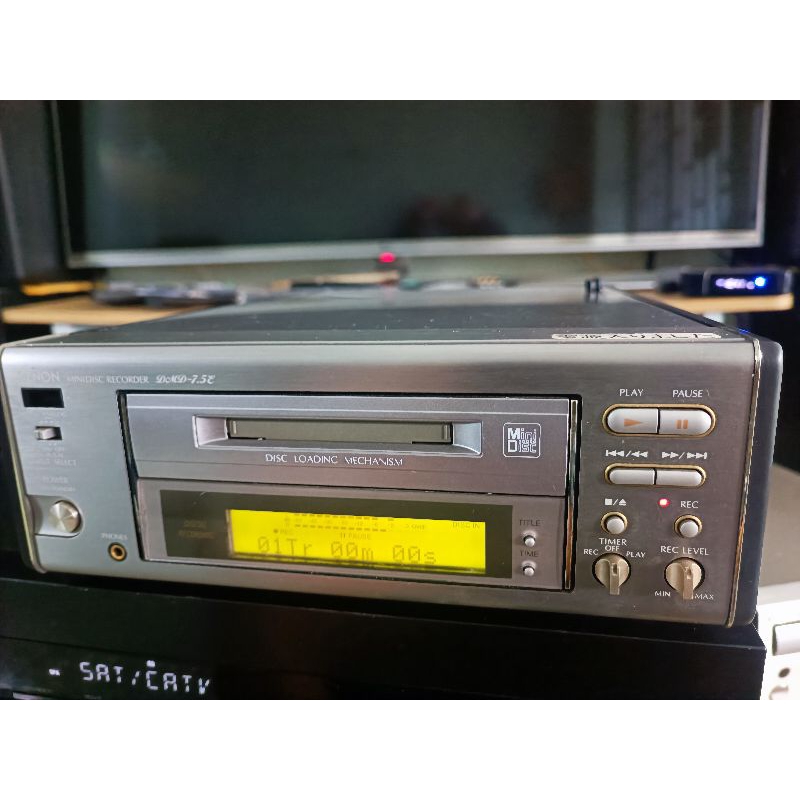 Đầu phát MD Denon size trung cao cấp Dùng làm Giải mã DAC