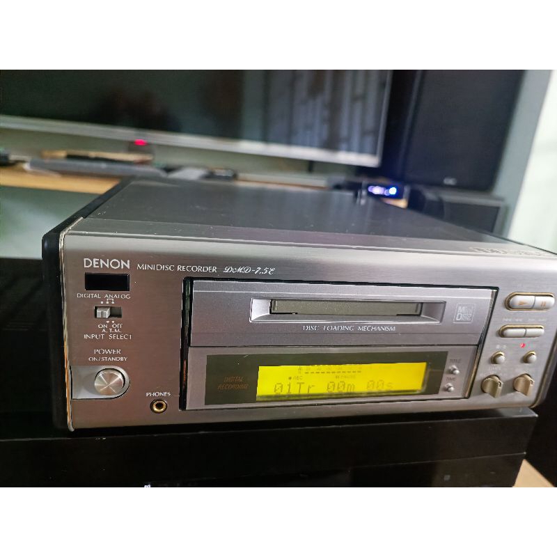 Đầu phát MD Denon size trung cao cấp Dùng làm Giải mã DAC