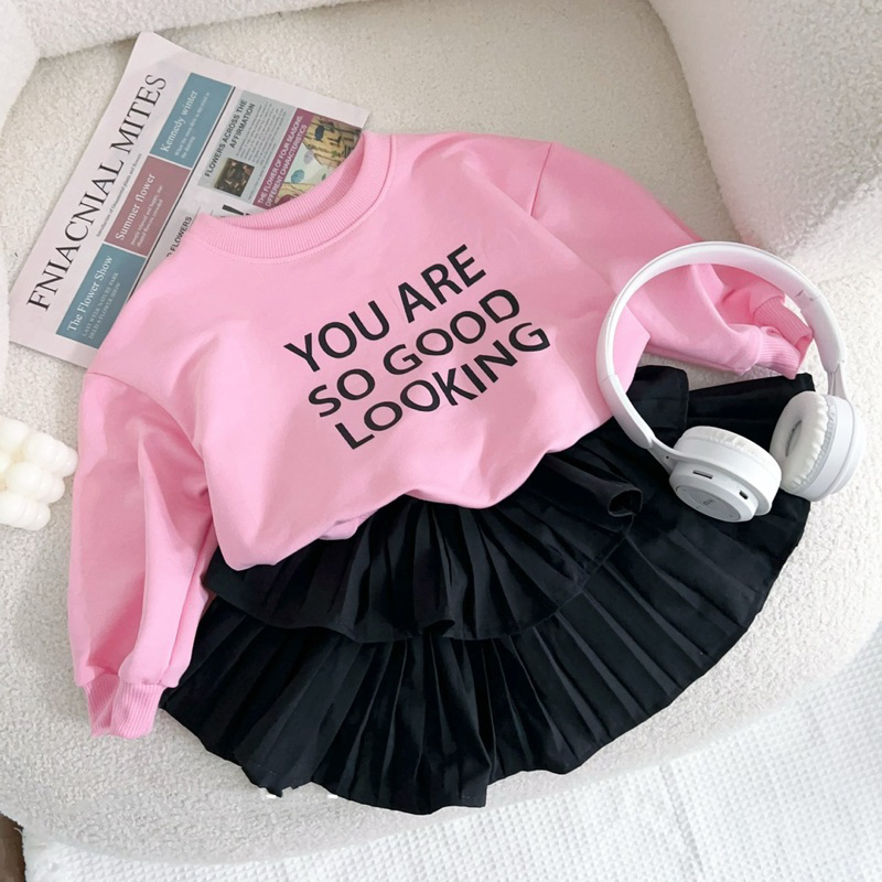 Bộ bé gái,Sét áo sweater da cá hồng chân váy xoè tầng 10 đến 30kg B0234