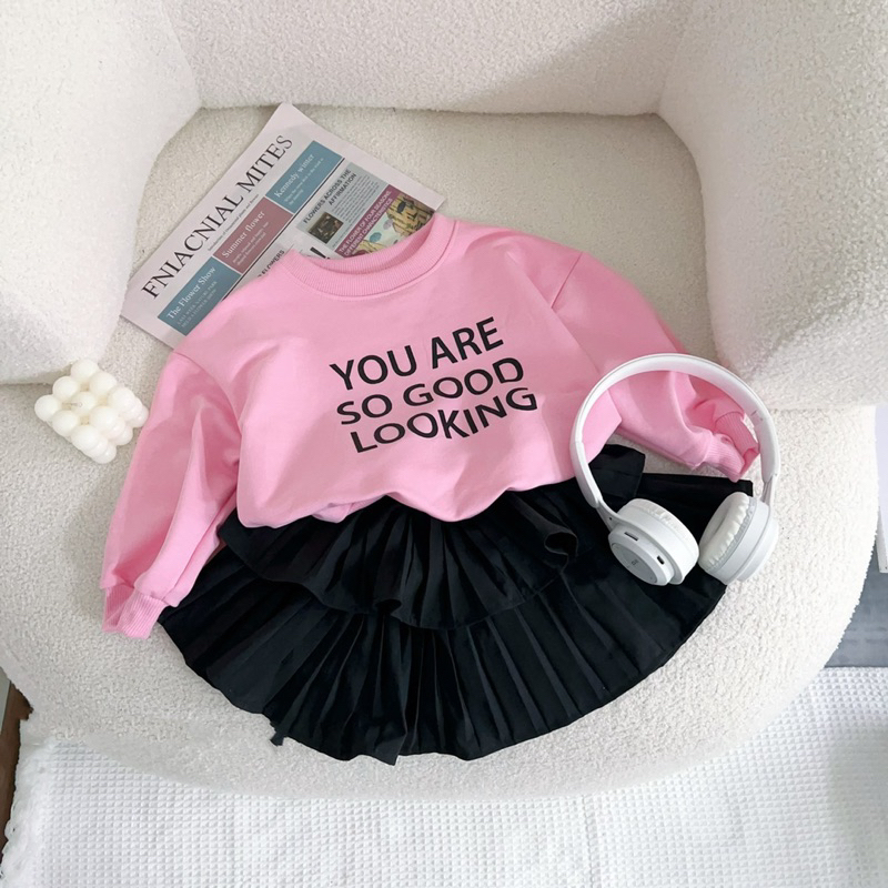 Bộ bé gái,Sét áo sweater da cá hồng chân váy xoè tầng 10 đến 30kg B0234