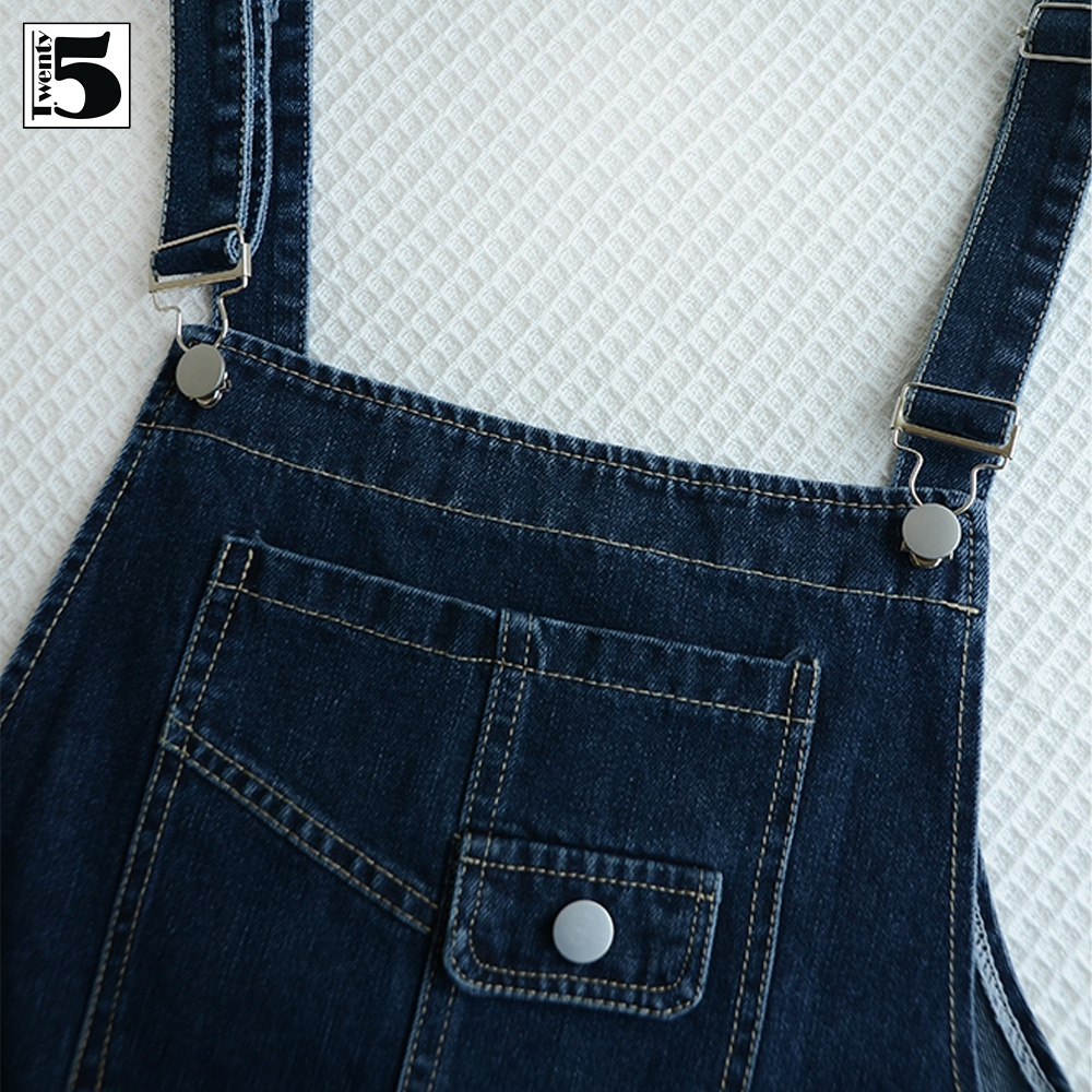 Yếm váy jeans nữ Twentyfive dáng dài túi ốp ngực gấu tua rua năng động 4743