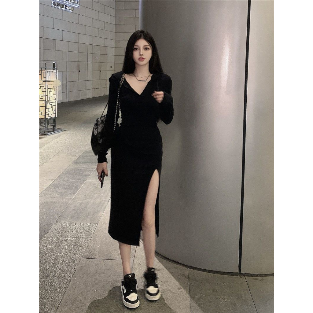 Đầm Nữ Dài Tay Xẻ Tà Có Mũ Phong Cách Trẻ Trung Năng Động Thu Đông