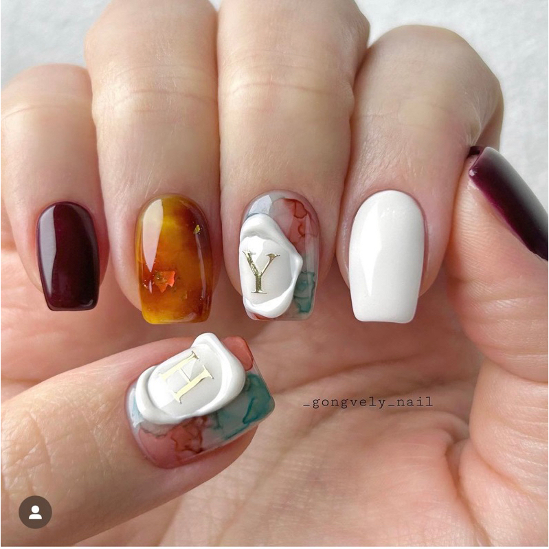 Sticker dán móng chữ mẫu hot 2023