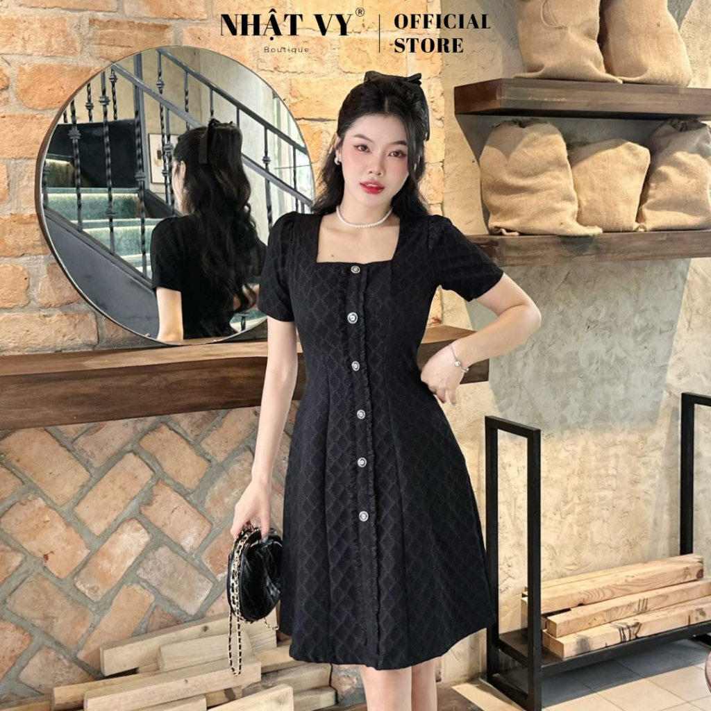 Đầm đi tiệc Nhật Vy cổ vuông dáng ôm đính cúc kiểu chất tapta phù hợp đi chơi cafe sang chảnh - D2842