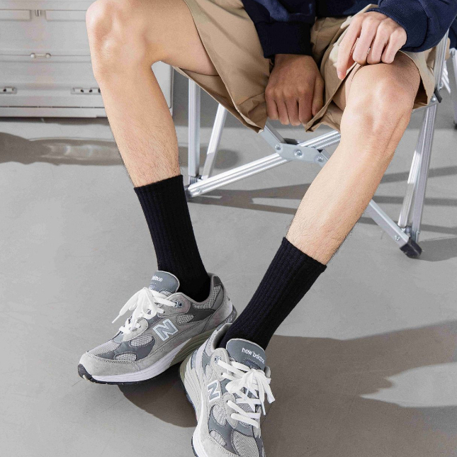 Đôi tất ống giữa ấm áp dày dặn dành cho nam và nữ mùa thu đông