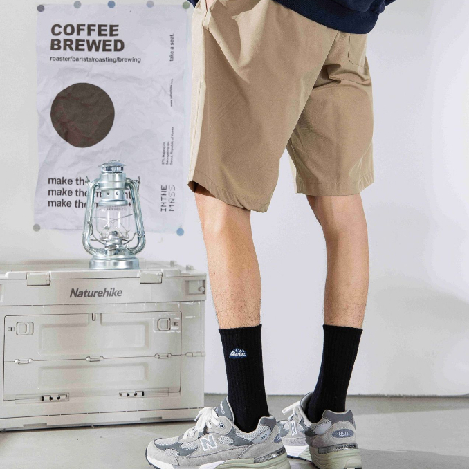 Đôi tất ống giữa ấm áp dày dặn dành cho nam và nữ mùa thu đông