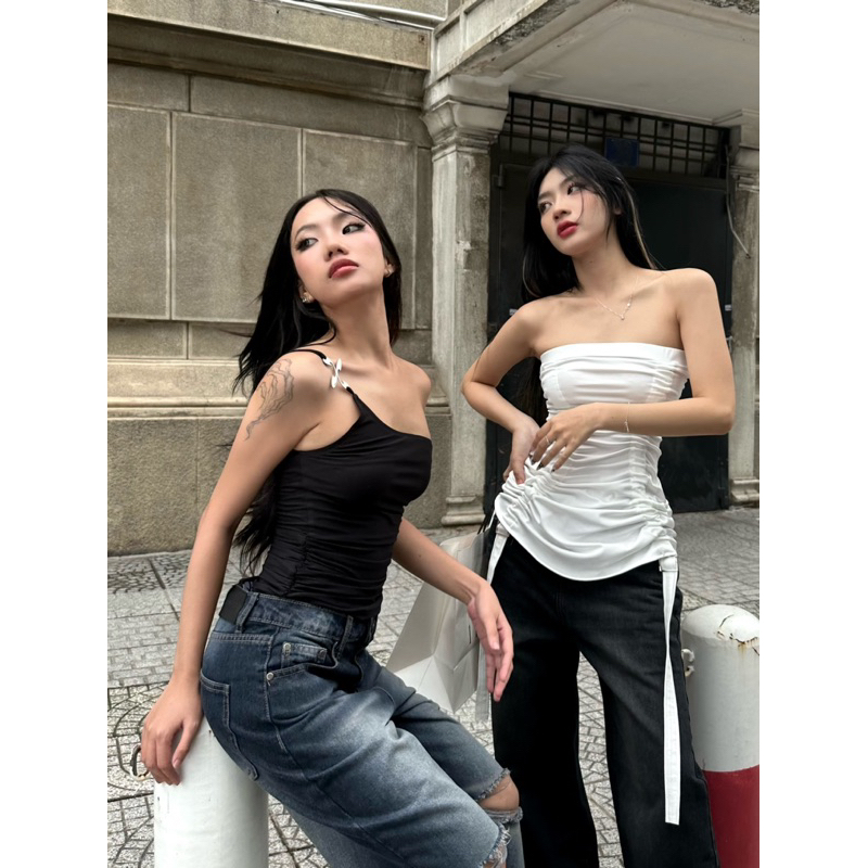 LINISS - BLACK RUCHED TOP