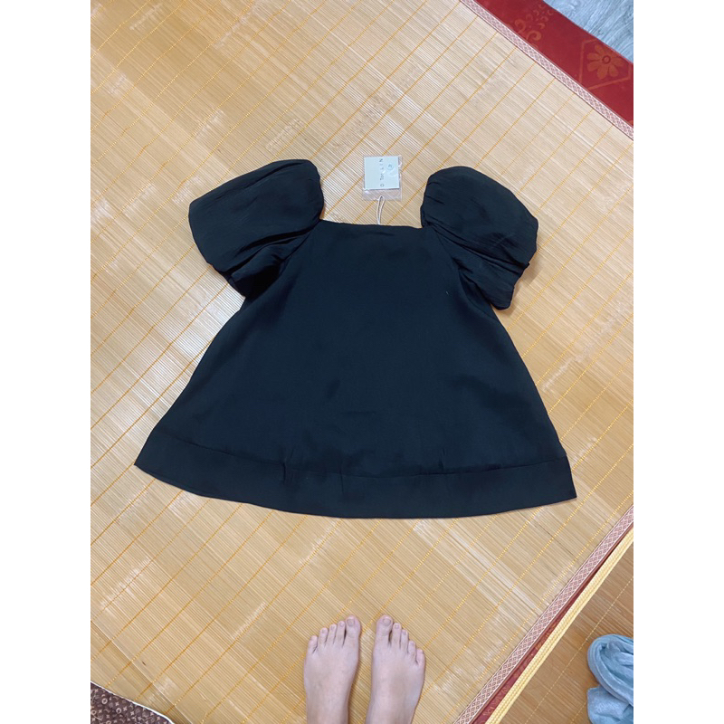 Pass áo tơ nhẹ mát dáng bồng bềnh tiểu thư szM new nguyên tag