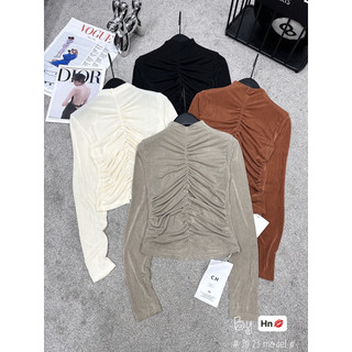 Áo dúm dài tay cổ cao
