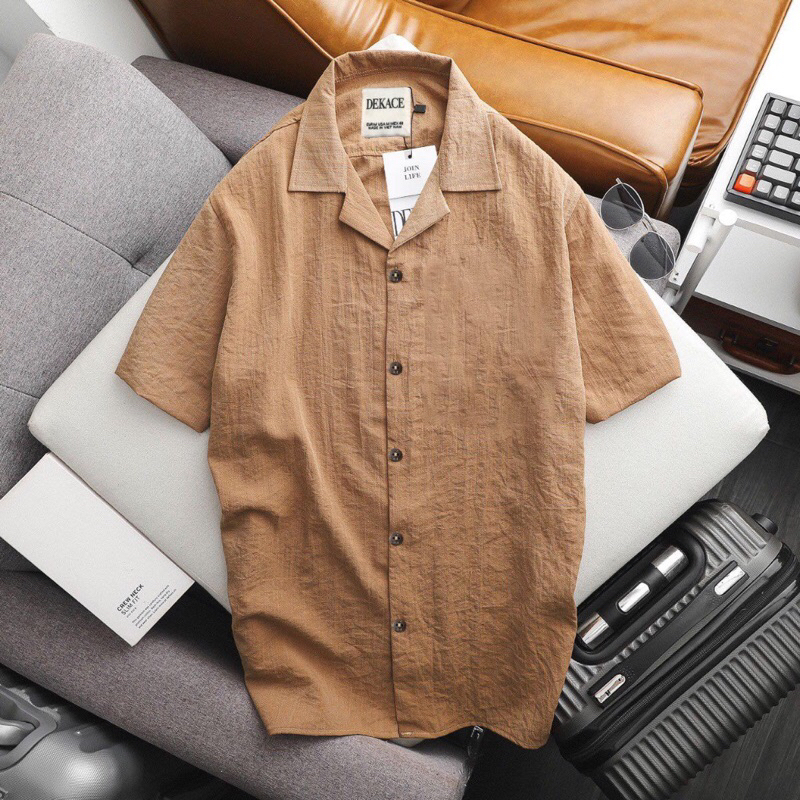 Sơ mi nam cổ vest  vải đũi phối cúc dừa