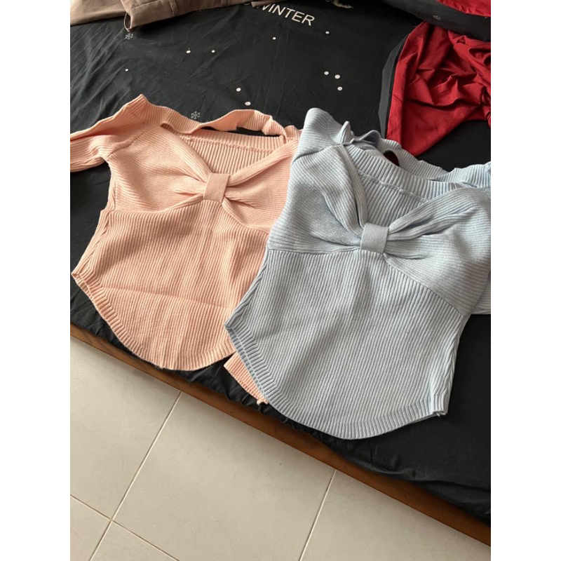Áo len trễ vai kiểu nơ ngực & vạt tôm