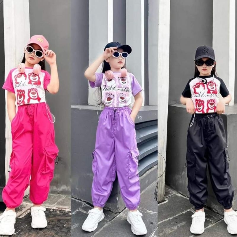Sét bộ bé gái quần túi hộp in gấu dâu