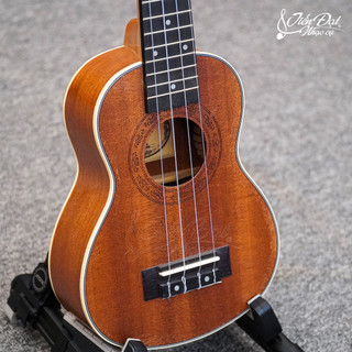 Đàn Ukulele Soprano Chard U-21A, Mặt Đàn Gỗ Gụ