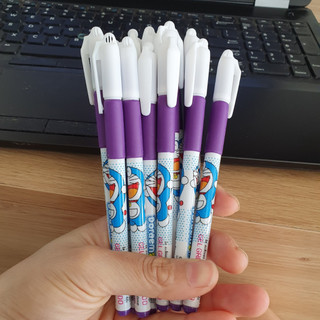 Bút nước Doraemon bút nước gel mực tím, mực xanh