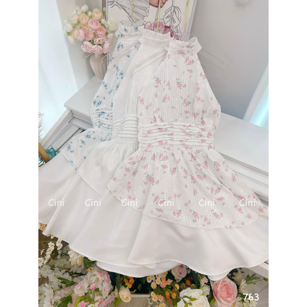 Váy yếm phối thân