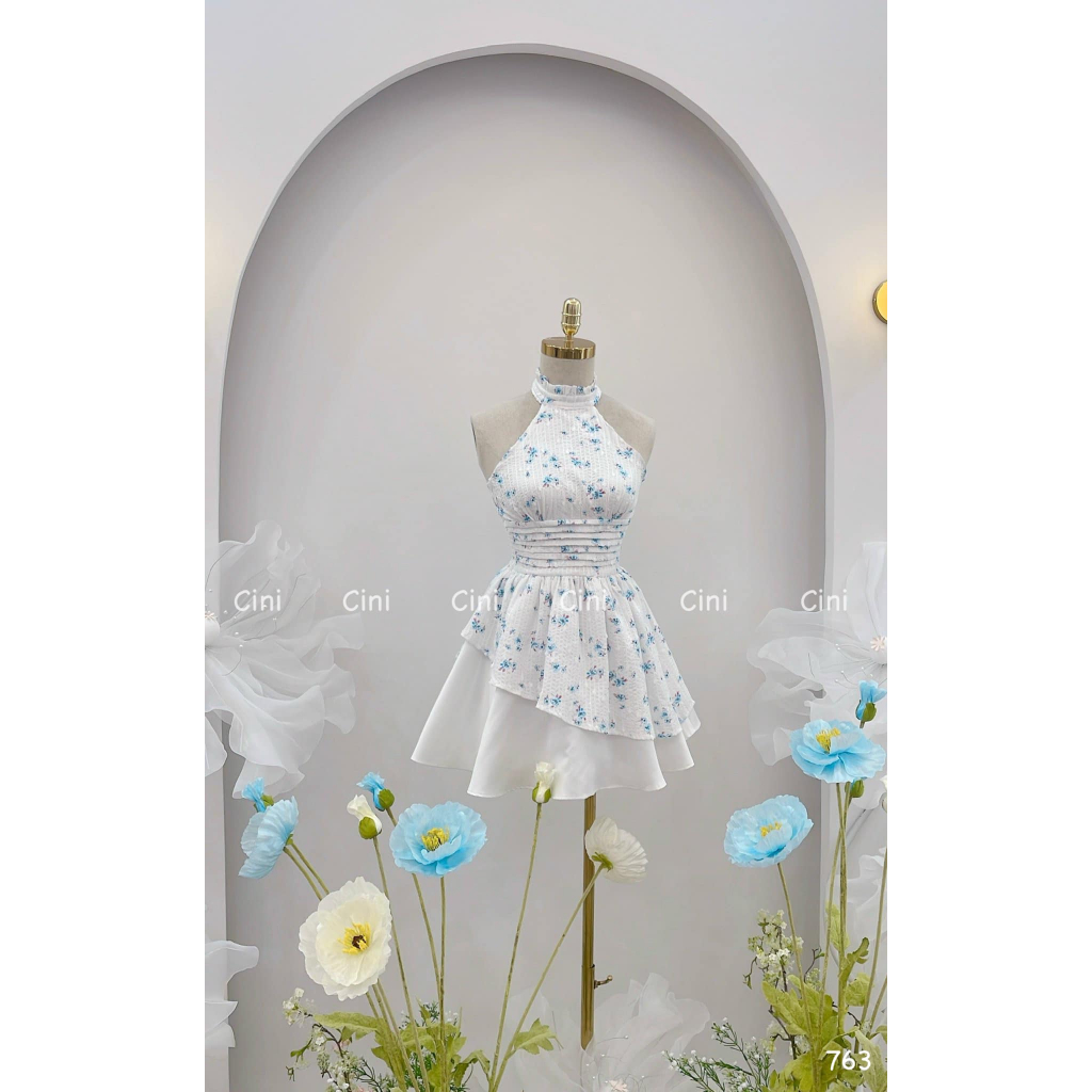 Váy yếm phối thân