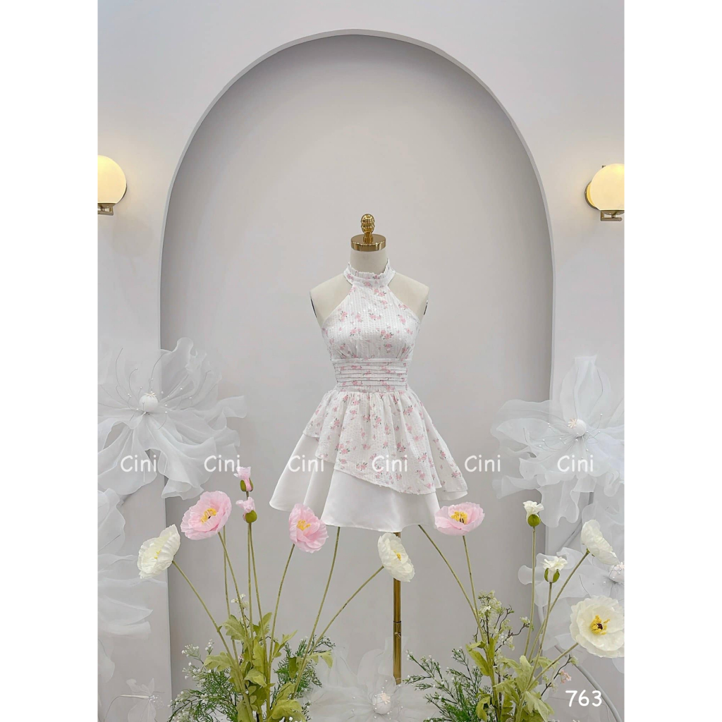 Váy yếm phối thân