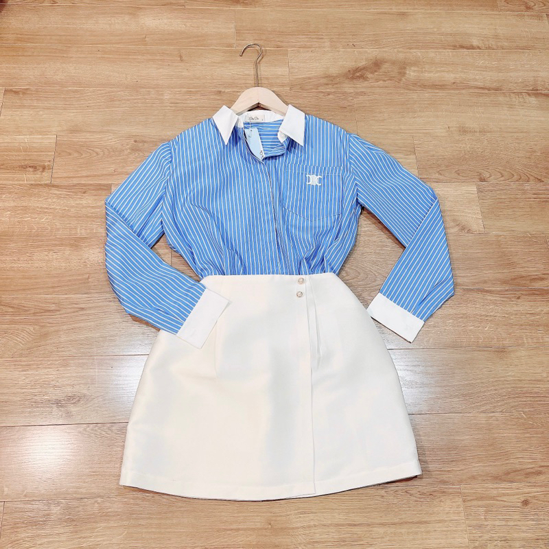 Áo thô kẻ thêu túi trẻ trung